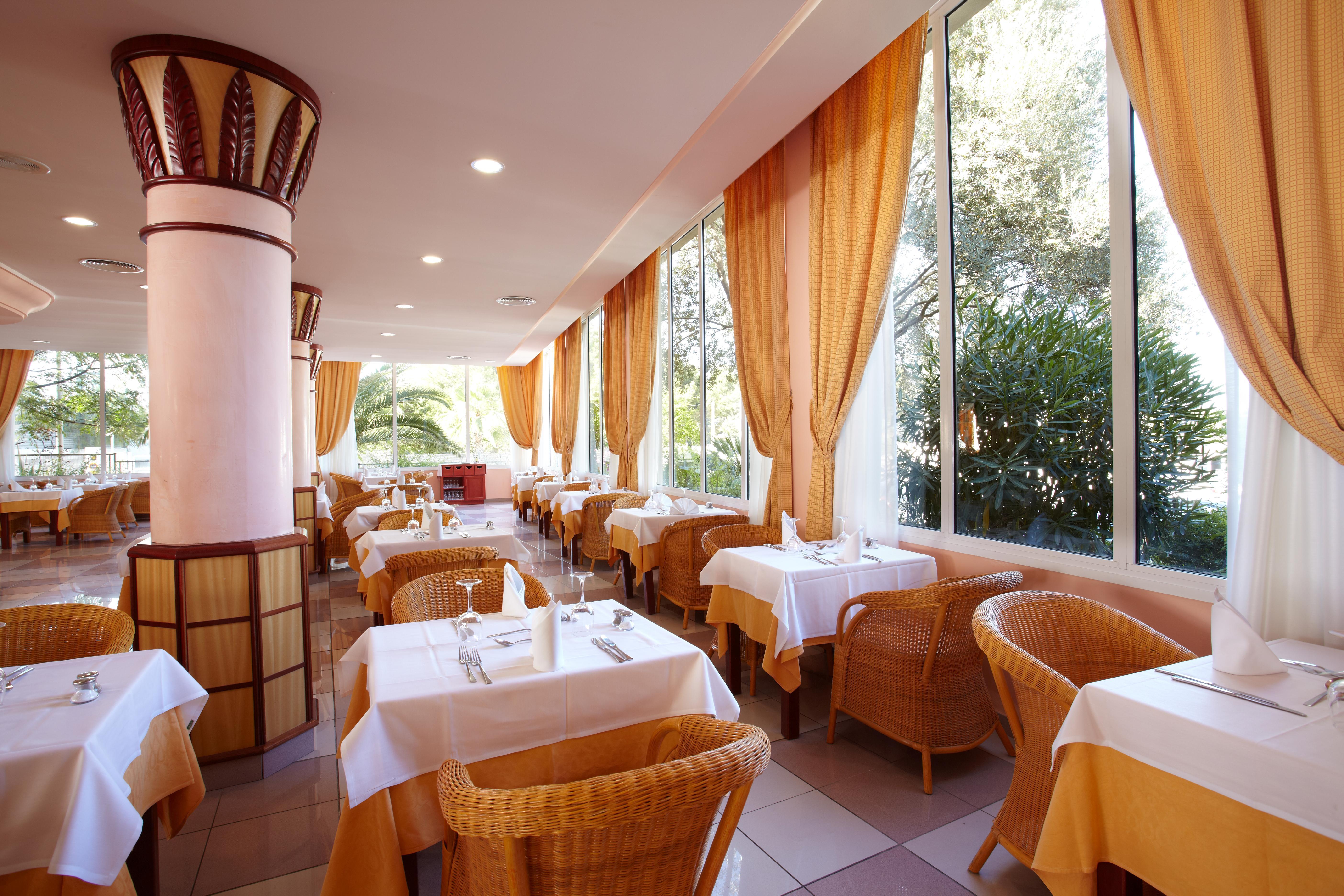 Grupotel Santa Eularia & Spa - Adults Only سانتا أيُلاريا ذيس ريو المظهر الخارجي الصورة