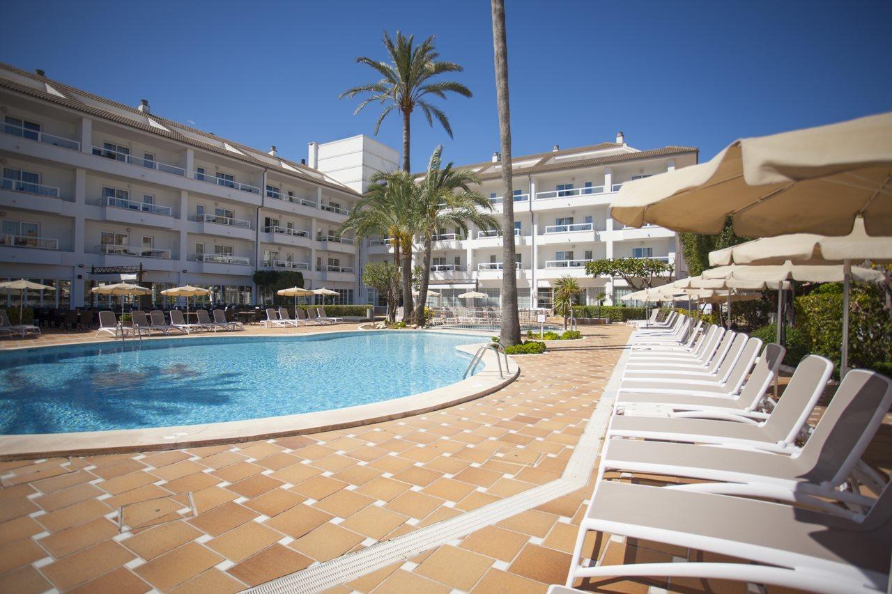 Grupotel Santa Eularia & Spa - Adults Only سانتا أيُلاريا ذيس ريو المظهر الخارجي الصورة