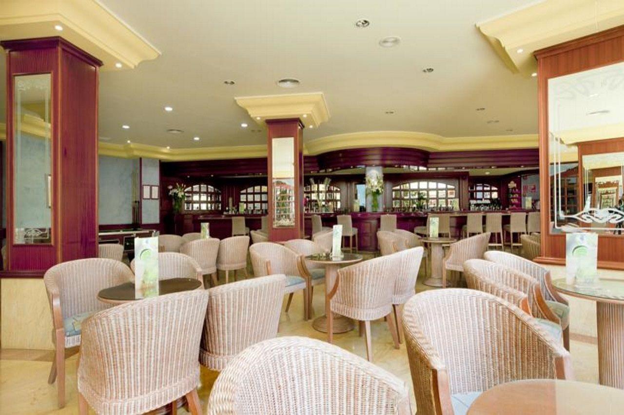 Grupotel Santa Eularia & Spa - Adults Only سانتا أيُلاريا ذيس ريو المظهر الخارجي الصورة